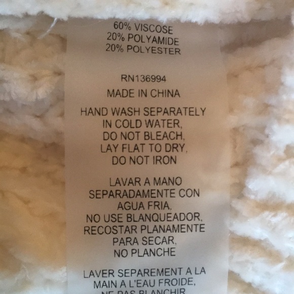 Sioni Pointelle V-Neck Sweater in Ivory - Picture 15 of 16